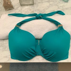 Victoria’s Secret 34DDD Bikini